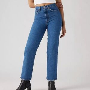 Levi’s Ribcage Straight Ankle Jeans • Jazz Pop • Size 29